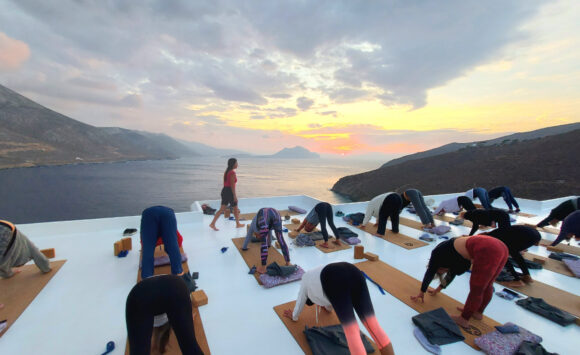 Yoga Retreat με Θέα το Απέραντο Γαλάζιο, Αμοργός Aegialis Οκτώβριος 2022